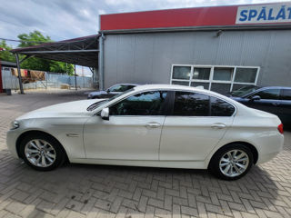 BMW 5 Series foto 14