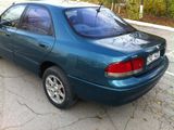 Mazda 626 foto 2