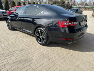 Skoda Superb foto 3