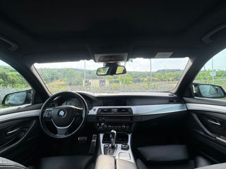 BMW 5 Series foto 4