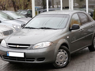 Chevrolet Lacetti foto 2