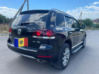 Volkswagen Touareg foto 3