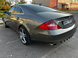 Mercedes CLS-Class foto 2