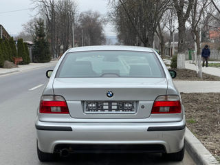 BMW 5 Series foto 5