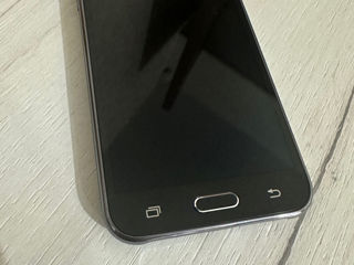 Samsung J5