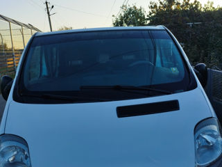 Opel Vivaro foto 2