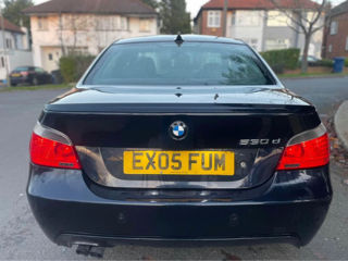 BMW 5 Series foto 3