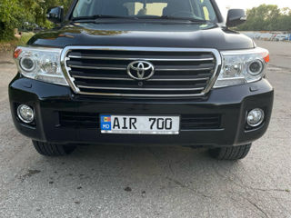 Toyota Land Cruiser foto 1