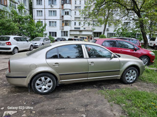 Skoda Superb фото 3