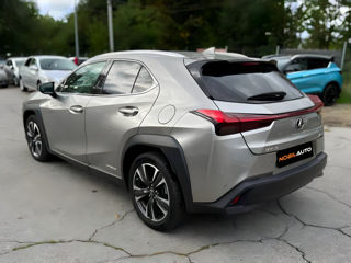 Lexus UX foto 6