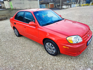 Hyundai Accent фото 4