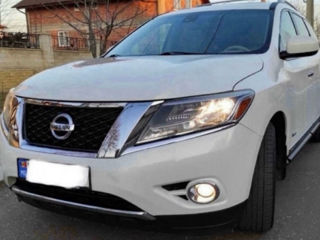 Nissan Pathfinder foto 3