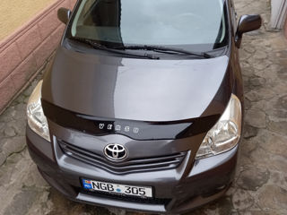 Toyota Verso foto 2