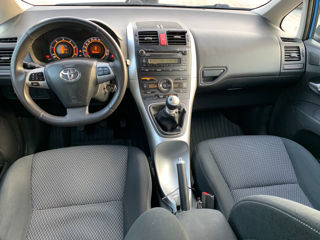 Toyota Auris foto 9