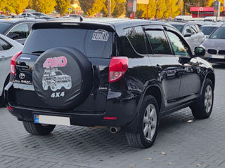 Toyota Rav 4 foto 3