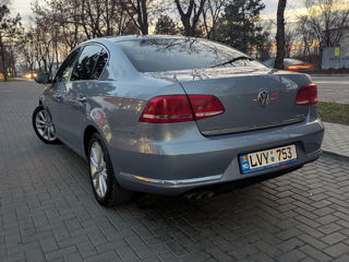 Volkswagen Passat foto 4