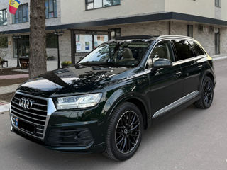 Audi Q7 фото 7