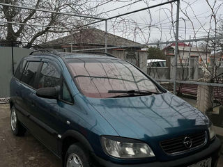 Opel Zafira foto 4