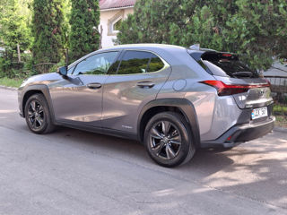 Lexus UX foto 4