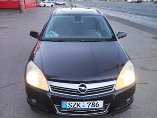 Opel Astra foto 8