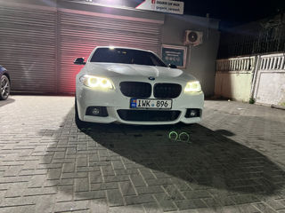 BMW 5 Series foto 4