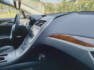 Lincoln MKZ foto 2