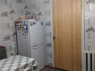 Продаю однокомнатную квартиру в г. Флорешты foto 1