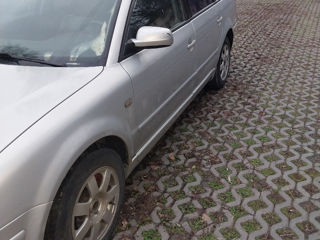 Volkswagen Passat foto 3