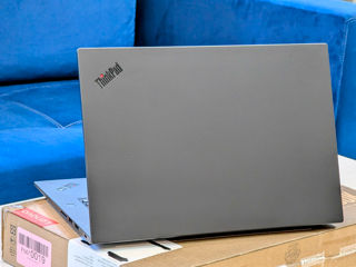 Lenovo ThinkPad P1 Gen 3 IPS (Core i7 10850H/32Gb DDR4/1TB SSD/Nvidia Quadro T1000/15.6" FHD IPS) foto 11