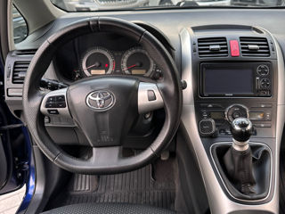 Toyota Auris foto 8