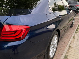 BMW 5 Series foto 5