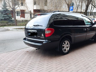 Chrysler Grand Voyager foto 8