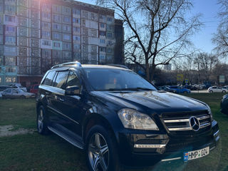 Mercedes GL-Class