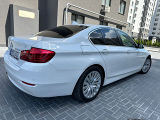 BMW 5 Series foto 4