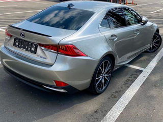 Lexus IS Series foto 2