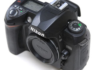 Nikon D70s из США (сделано всего 536 кадров!)