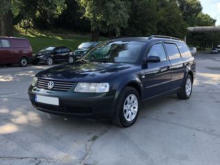 Volkswagen Passat foto 3