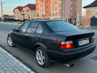 BMW 3 Series foto 9