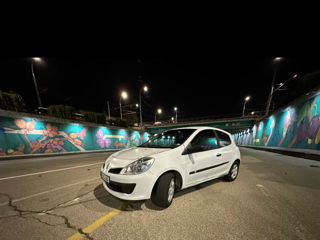 Renault Clio foto 3