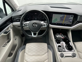 Volkswagen Touareg foto 5