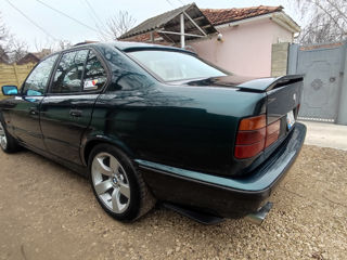 BMW 5 Series foto 5