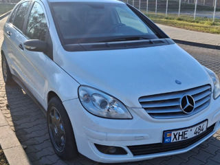 Mercedes B-Class