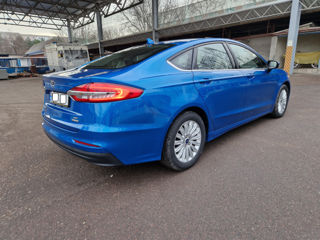 Ford Fusion foto 7