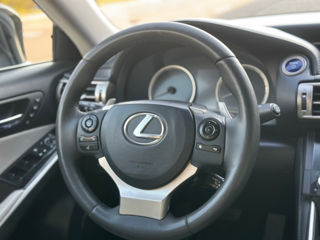 Lexus IS Series foto 7