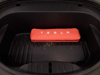 Tesla Model 3 foto 8