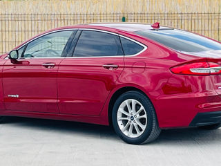 Ford Fusion foto 6