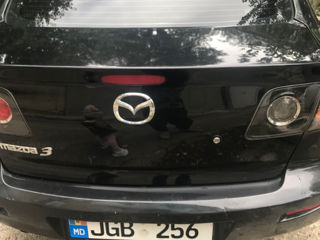 Mazda 3 foto 1