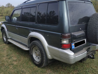 Mitsubishi Pajero foto 4