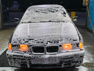 BMW 3 Series foto 6