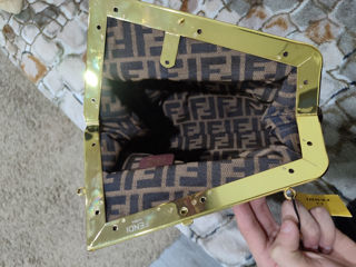 Продам Сумку Fendi foto 2